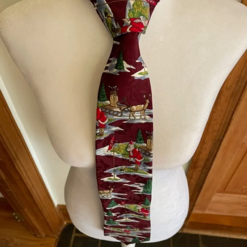 OSCAR DE LA RENTA Vintage Santa Golf Silk Tie